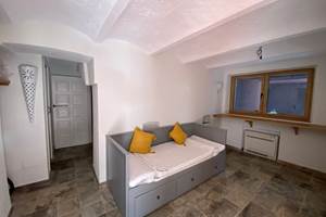 70 - Oliveres Citerne entree 1600 x 1200