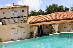 villa-maluan-piscine-luxe-proche-nice