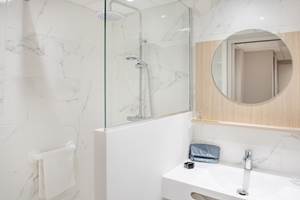 Hotel Saint Sauveur salle de bain