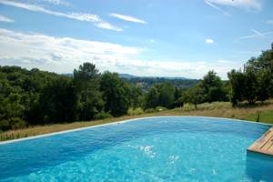 Gîte charme corrèze piscine à débordement