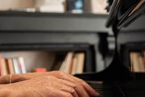 Frank Perret, concert privé, la maison qui ronronne, maison d'hôtes, chambres d'hôtes, riec sur bélon, pont aven, Finistère, Bretagne