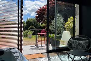 Jacuzzi vue jardin