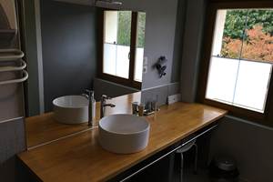 Grande salle de bain Suite Papillon La Forestière Chambres hôtes quercy occitanie montauban gaillac monclar