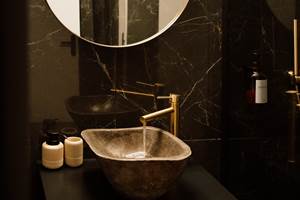 Suite Cara - Weekly Film studio-41