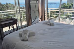 Chambre lumineuse villa Cannes