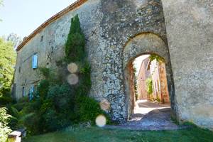 Montesquiou porte médiévale 2 © Alain Fourcade