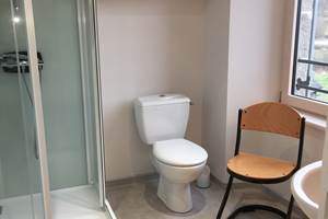 l'une des salles de bain