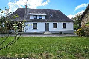 Gîte n°19G3131 "La Maroussie" – SALON LA TOUR