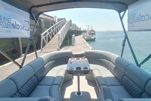 bateau-banquette-confort-luxe-ponton-privatisation