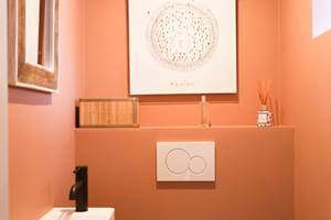 Gi^te Maud Neuprez. 10-25 BOOKING HD-92