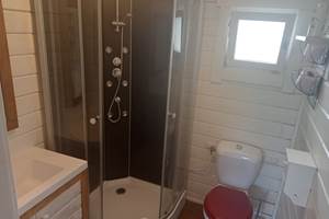 camping-la-perle-creuse-chalet Indiana-4personnes-salle d'eau