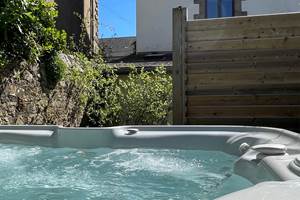 Maison Bizienne Guerande Jacuzzi (2)