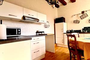 gite-deux-couronnes-chinon-cuisine 5