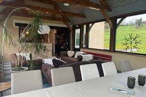 salon gîte 10 à 14 personnes proche Lisieux
