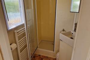 camping-la-perle-creuse-MH-Californie-salle d'eau