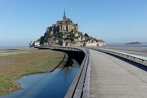 Photo prise en allant à pied sur le Mont St Michel