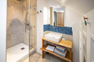 Petite Emeraude St Malo sdb