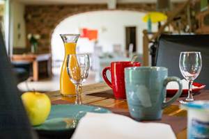 Petit déjeuner vue salon BedinBellongue