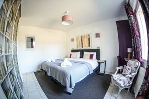 chambre-hote-piscine-spa-la-fleche