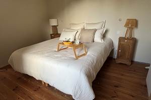 Chambre beige Clos Lavaux