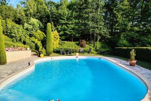 #piscinechauffée #parc #villaric