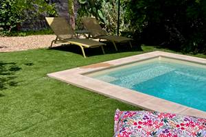 gites piscine corbieres