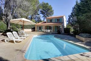 vue arrière de la villa