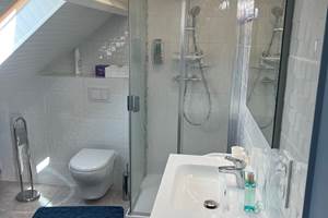 Salle de bain vue sur Piscine
