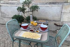 Le petit déjeuner, un matin d'été...