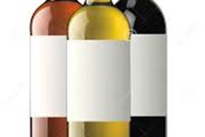 25-03-01 Bouteille 3 sortes de vin V1