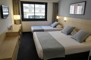Lourdes hotel Padoue chambre triple