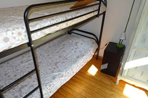 lits superposés dans la chambre 3