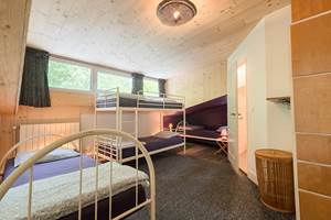 Chambre 4 lits de Belle Epine avec salle de bain attenante