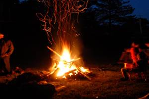 tipis riviere sauvage feu 800x500