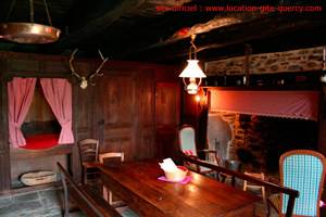 3-location-gite-aubrac-aveyron-cantou-laguiole
