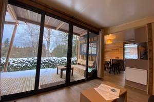 HY•Lødge Spa-5pers séjour vue sur terrasse