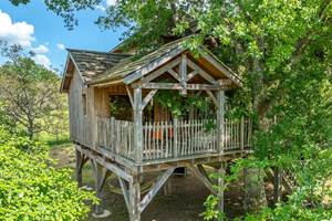 INYAQAB Dordogne Périgord Il n'y a qu'à Banne Grande Cabane perchée dans les arbres