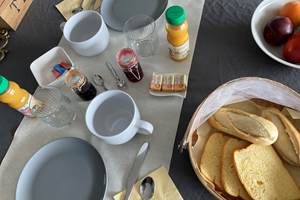 Le petit déjeuner continental