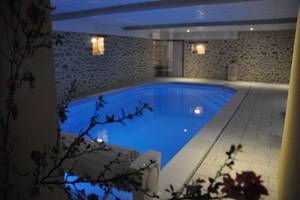 Piscine intérieure du Green camp d'Octavie