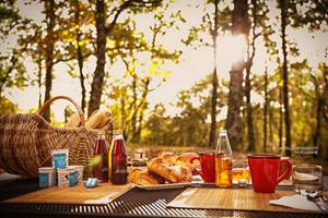 100_La-Male_Breakfast_WEB.jpg