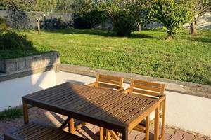 terrasse-appartement-cambo-les-bains-location.jpg