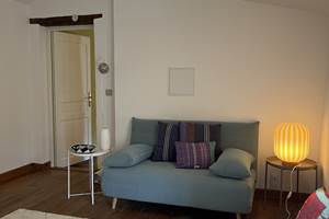 PETIT SALON 2E`ME E´TAGE canape´ MF