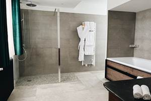 Chambre 2 - Domaine Labouroume - chambre d'hote a la campagne7