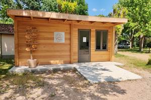 bourogne-tourisme-campingcar-atypique-original-rivière-tournus-eaunes-cluny-solutré-vignes-vignobles-macon-vélo-randonnée-prochedelyon-france-saoneetloire-famille-avecenfants-allinclusive-messeugne-savignysurgrosnes-cathédrales-brancion-pleinair-camping-restaurant-patrimoine-activités-gastronomie-vins-châteaux-randonnée-convivialité-jeuxpourenfants-animations-bistrot-chaleureux-menu-restauration-cuisinefrançaise-bourguignon-vacances-convivialité-71-voiebleu-voieverte