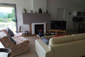 espace détente devant la cheminée