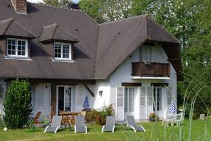 La villa vue du jardin privée