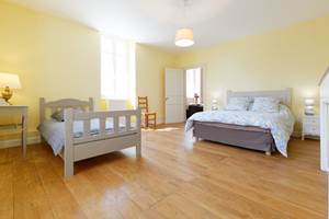 CHAMBRE ETAGE LIT 90 LIT 140