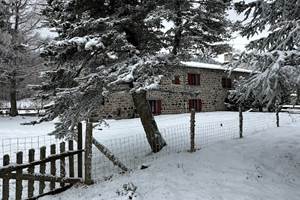 Gîtes Moréno Puy-de-Dôme Proche Vulcania Auvergne Sancy Tourisme Location de vacances Ski Montagne Lacs Volcans VTT randonnées