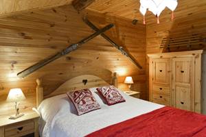 Chambre Savoyarde avec lit 160x200 cm