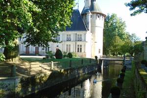 LES DOUVES DU CHATEAU